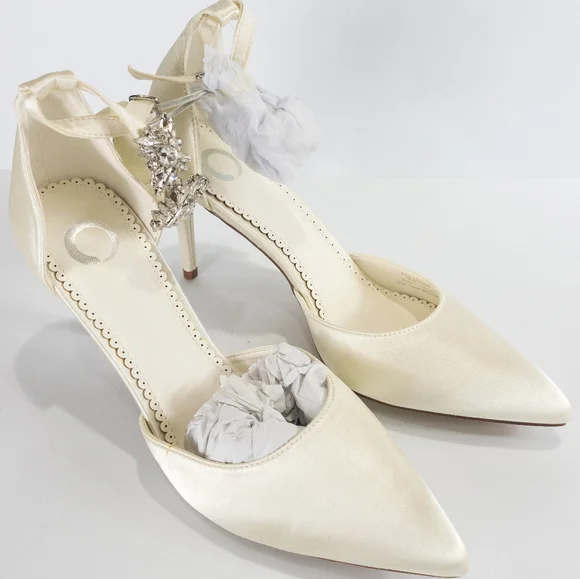 Journee Collection Loxley Heels - Picture 6 of 9